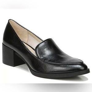 LIFESTRIDE Devyn Slip-on Pumps